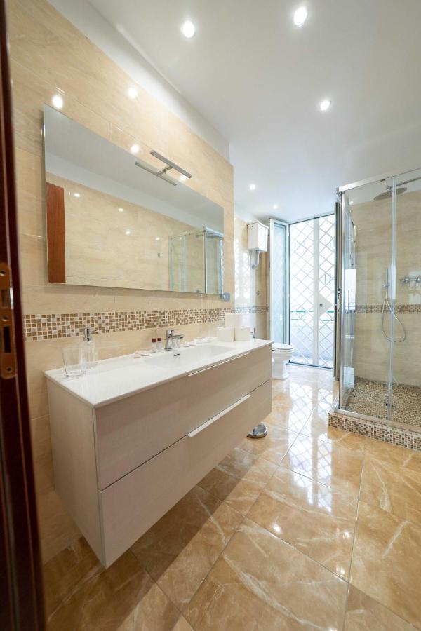 Chiaia Apartment San Pasquale By Dimorra Napoli Exterior foto